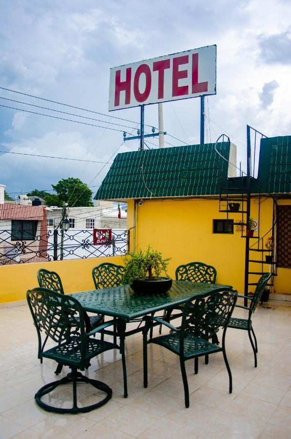 Hotel Villa Angeles Campeche Exteriör bild